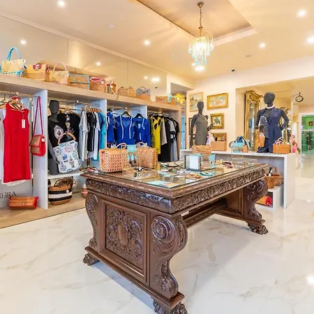 Se Boutique 4* فونشال